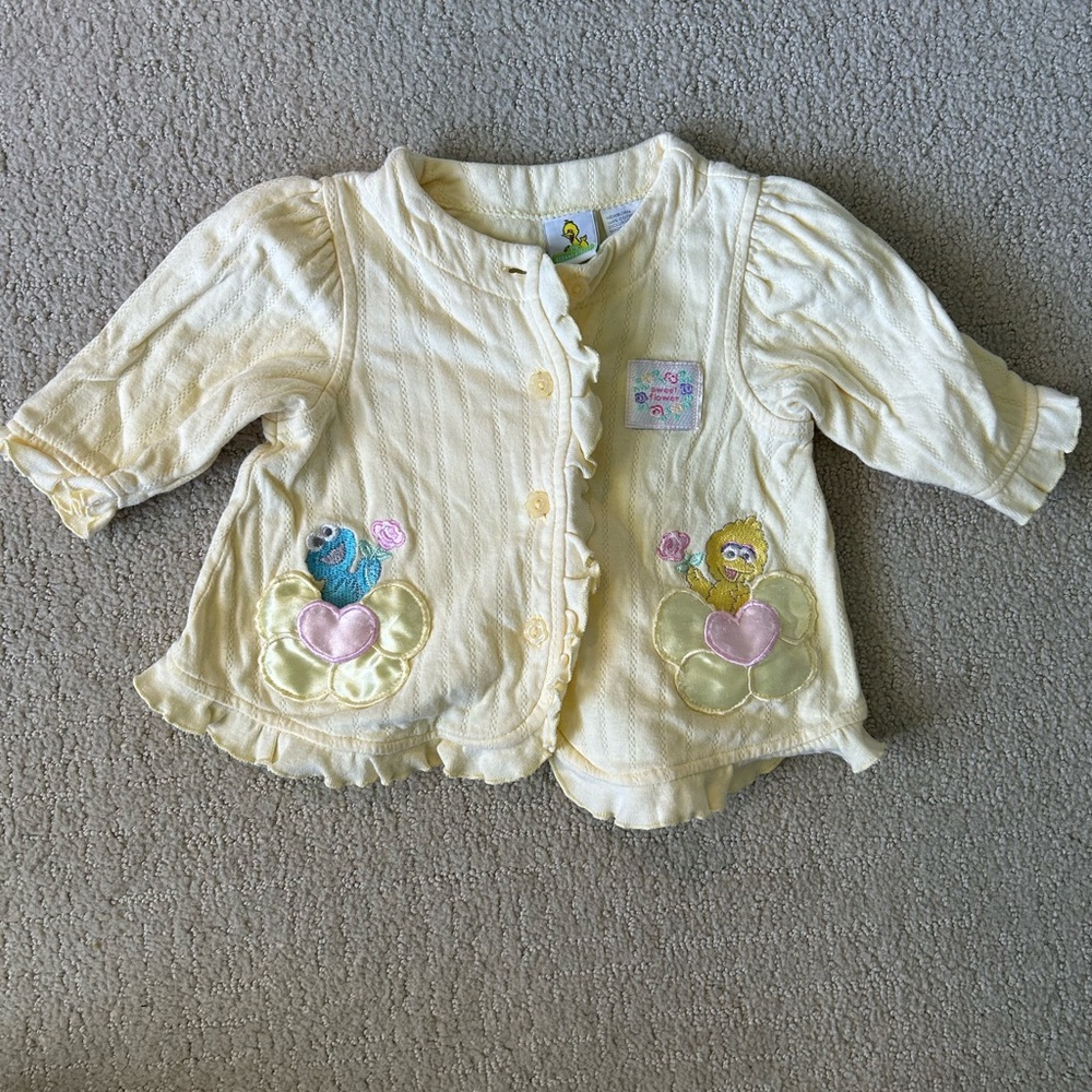 Vintage 1990s Sesame Street baby girl cardigan Elmo big bird yellow 3-6 months